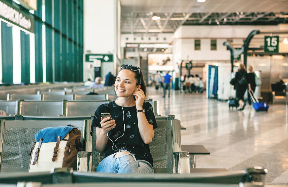 Best Airline Travel Blogs | Podcasts for Flight Deals, Airline Perks and More